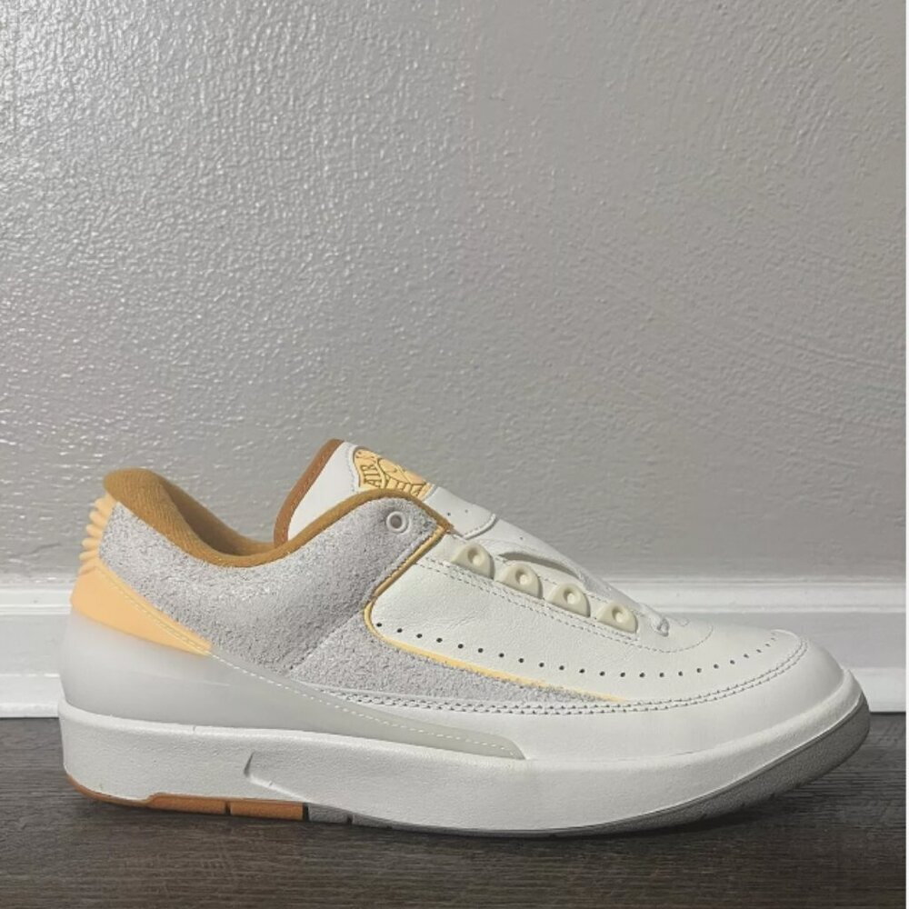 Nike Air Jordan 2 Retro Low Sail/Melon-Light Curry Mens Shoe Size 9.5 DV9956 118